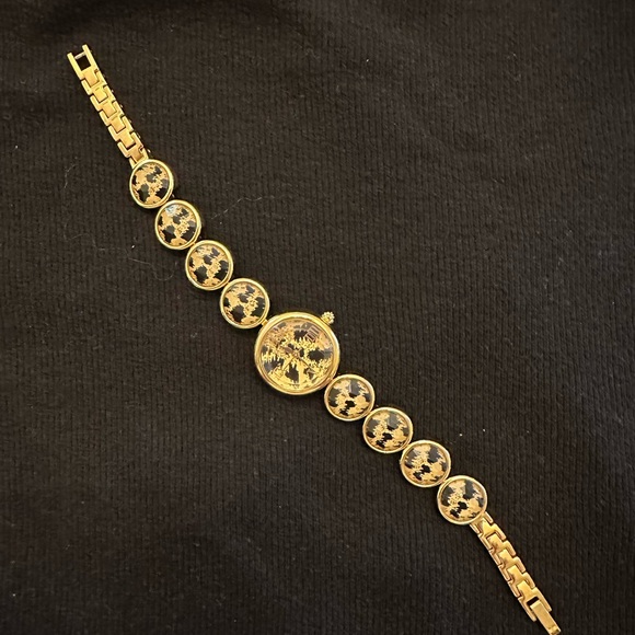 BETSEY JOHNSON WATCH!! - Picture 5 of 5